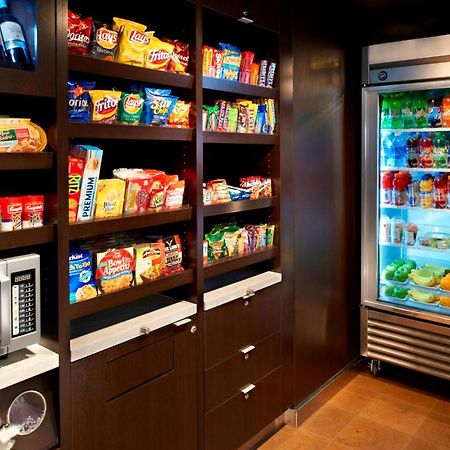 Courtyard By Marriott Detroit Warren Hotel Bagian luar foto